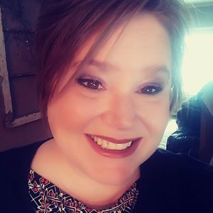 Meet your Posher, Tonya